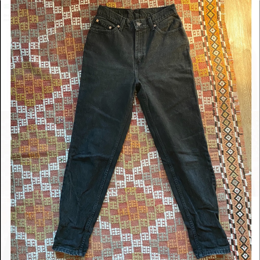 27” Black Levi’s